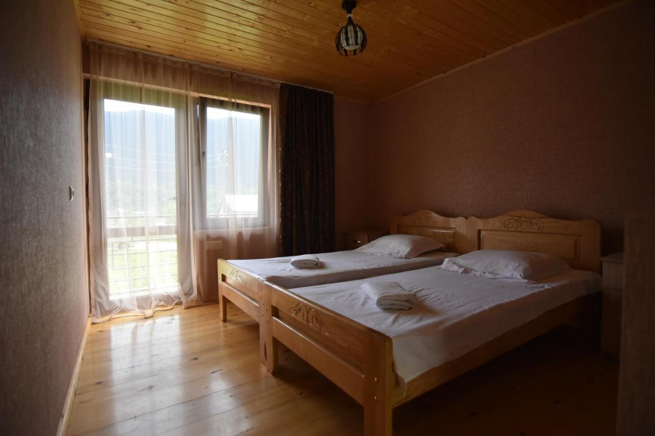 Saba Hotel Mestia Bagian luar foto