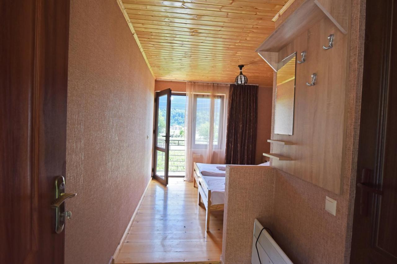 Saba Hotel Mestia Bagian luar foto
